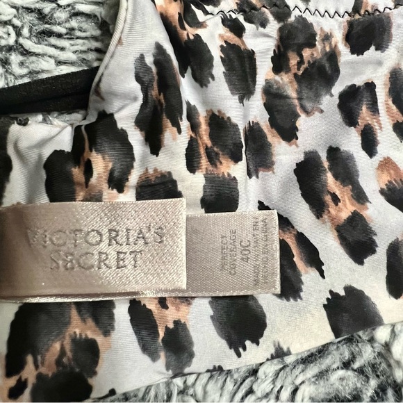 Victoria’s Secret Vintage Perfect Coverage Lightly Lined Leopard Print Bra 40C - Picture 3 of 3